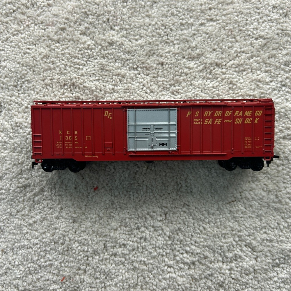 KCS 1365 PS Hydroframe 60 Boxcar HO Gage Kansas City Southern Red Sliding Door
